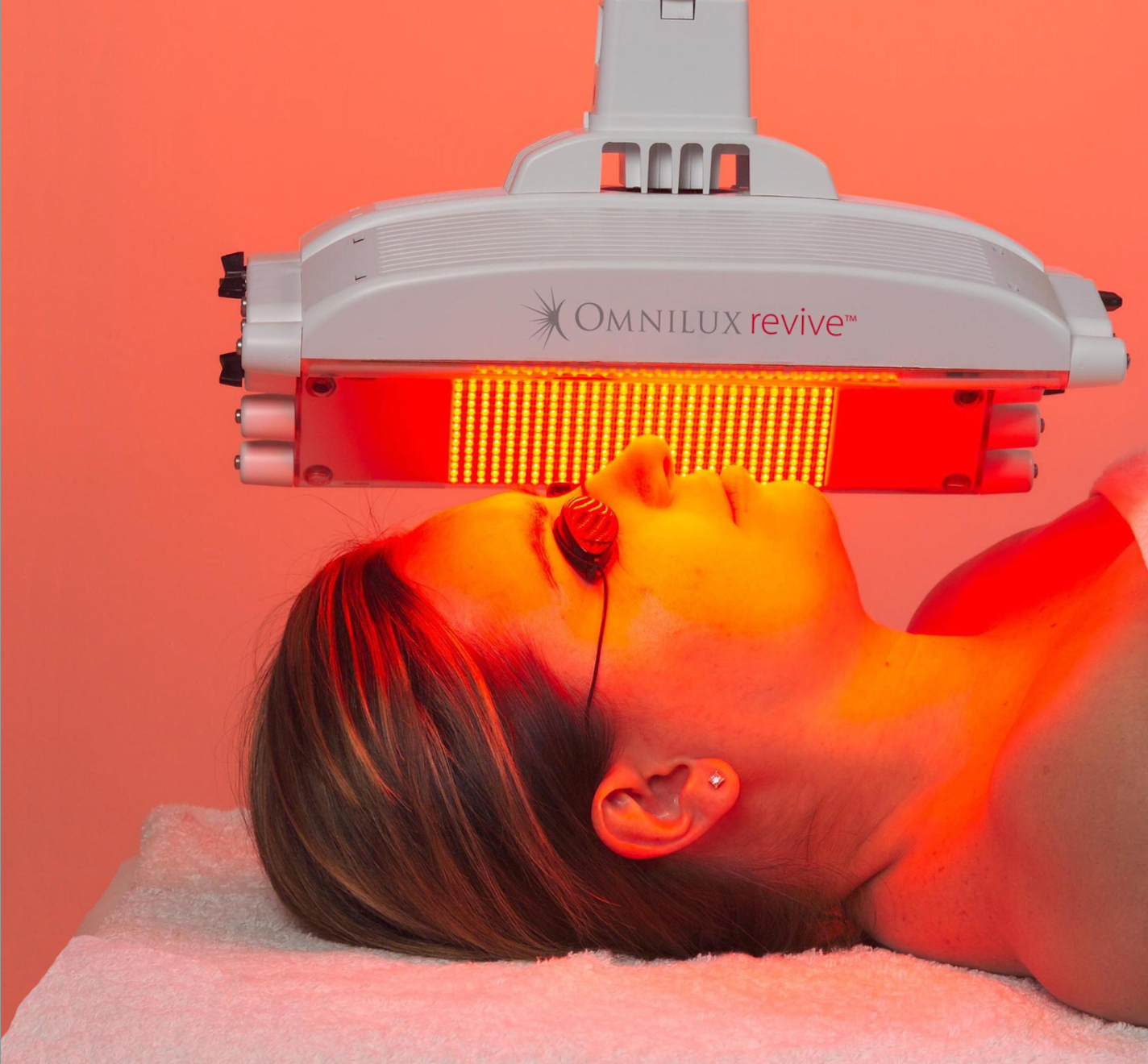 Enhancing In-Clinic Skin Treatments with LED Light Therapy
